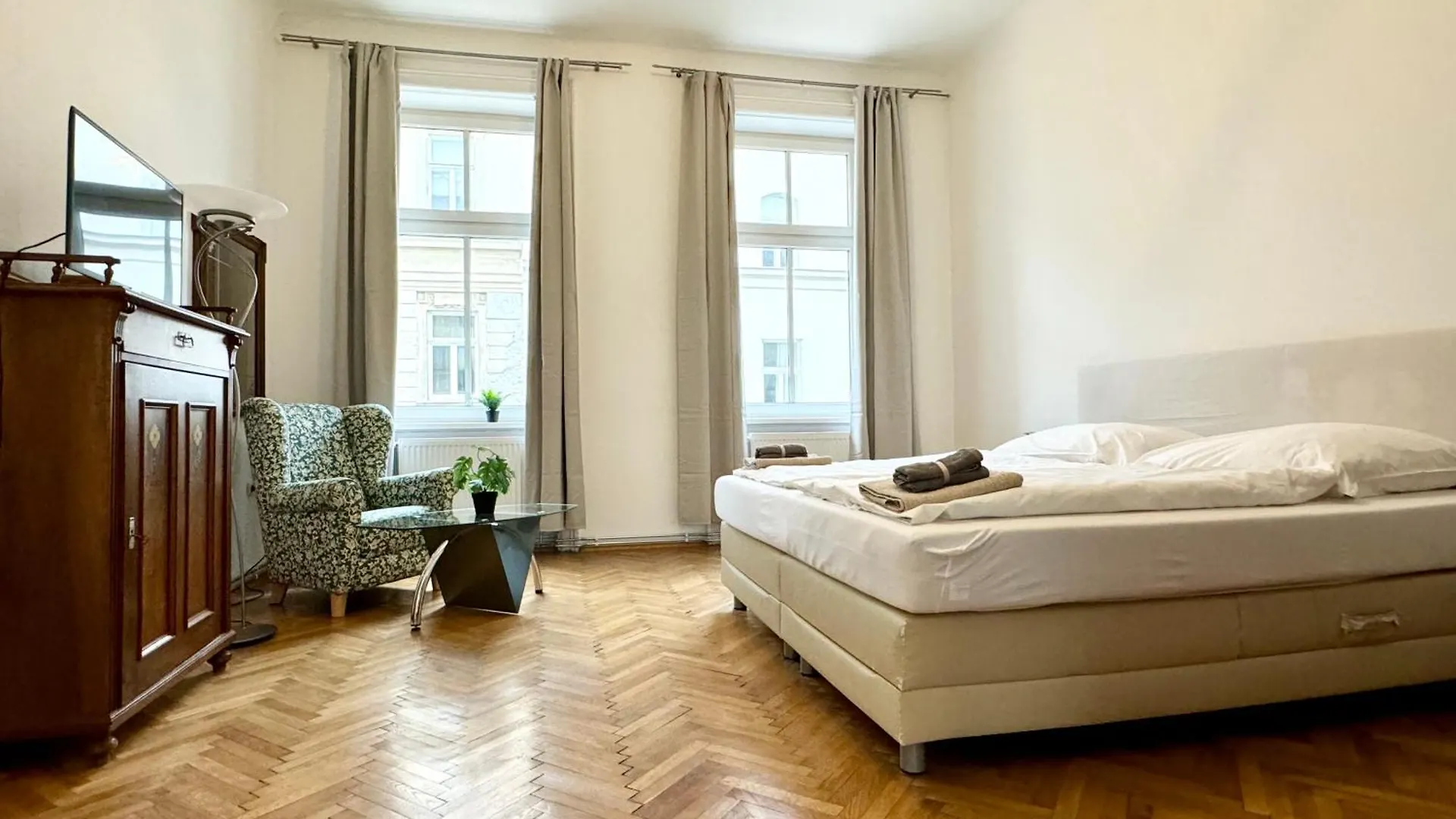 Cosy Apartment Located At Famous Vienna Kutschkermarkt Austria